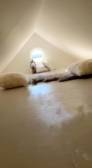 Gard Med Egen Sjoe Med Bryggbat, Nyrenoverat! แคทรีนโฮล์ม ภายนอก รูปภาพ
