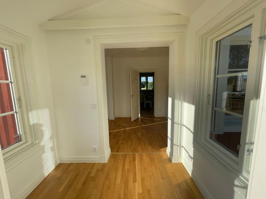 Gard Med Egen Sjoe Med Bryggbat, Nyrenoverat! แคทรีนโฮล์ม ภายนอก รูปภาพ