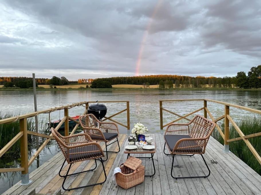 Gard Med Egen Sjoe Med Bryggbat, Nyrenoverat! แคทรีนโฮล์ม ภายนอก รูปภาพ